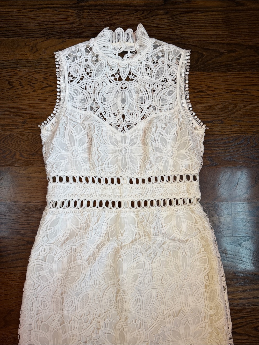 Saylor White Lace Midi Dress Size Medium